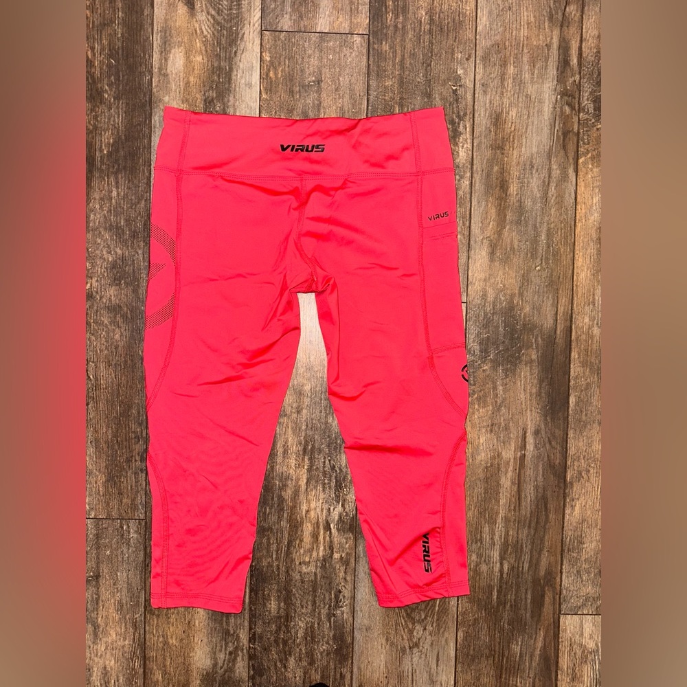 Virus leggings